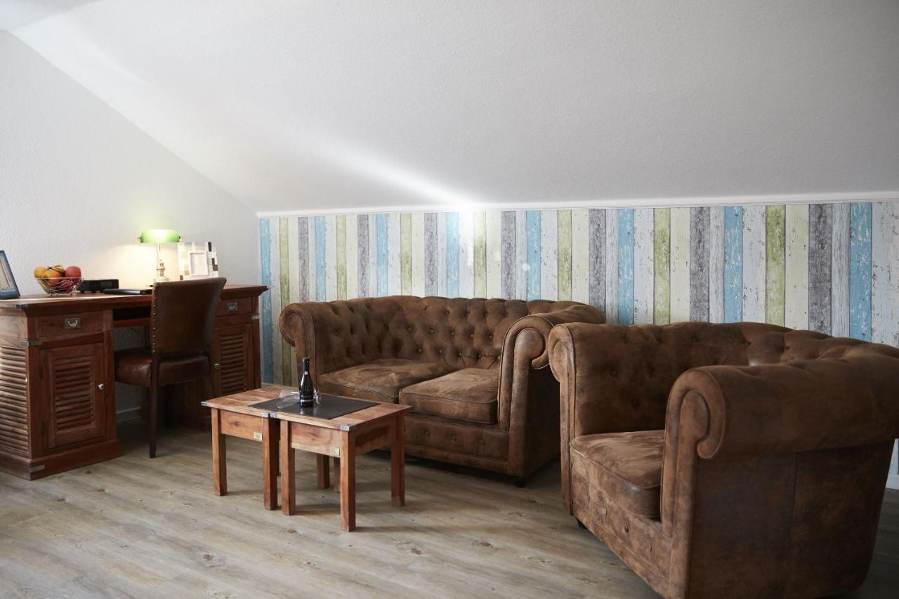 Bernstein-Hotel Bootshaus Büsum Extérieur photo